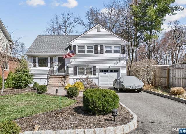 Property at 29 E Cedar St, Livingston, NJ 07039, 3 beds, 2 baths