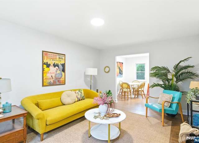 Property at 22A Melmore Gdns, East Orange, NJ 07017, 2 beds, 1 bath
