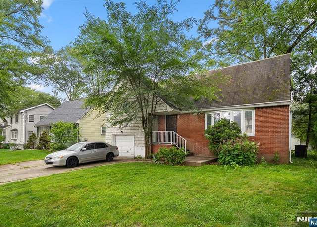 Property at 216 Stuyvesant Rd, Teaneck, NJ 07666, 3 beds, 2.5 baths