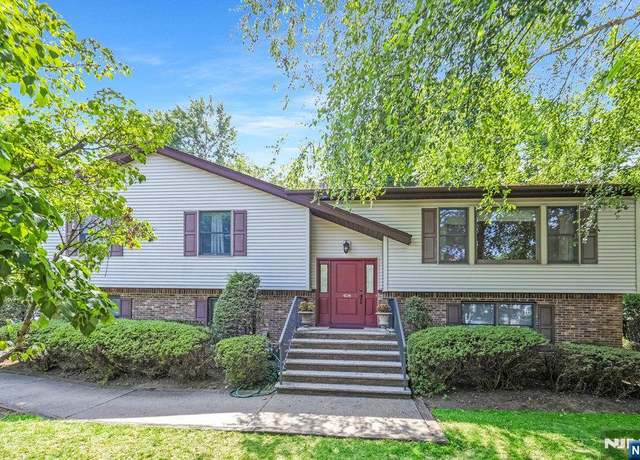 Property at 454 Closter Dock Rd, Closter, NJ 07624, 4 beds, 3 baths