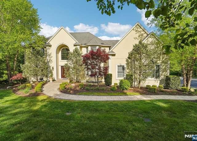 Property at 53 Boonton Ave, Kinnelon Borough, NJ 07405, 4 beds, 3 baths
