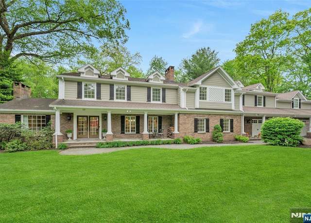 Property at 876 Meadow Ln, Franklin Lakes, NJ 07417, 5 beds, 4.5 baths