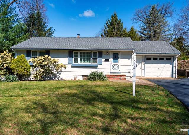 Property at 982 Garibaldi Pl, Twp Of Washington, NJ 07676, 2 beds, 1 bath