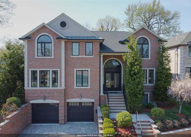 Property at 1295 Abbott Blvd, Fort Lee, NJ 07024, 5 beds, 4.5 baths
