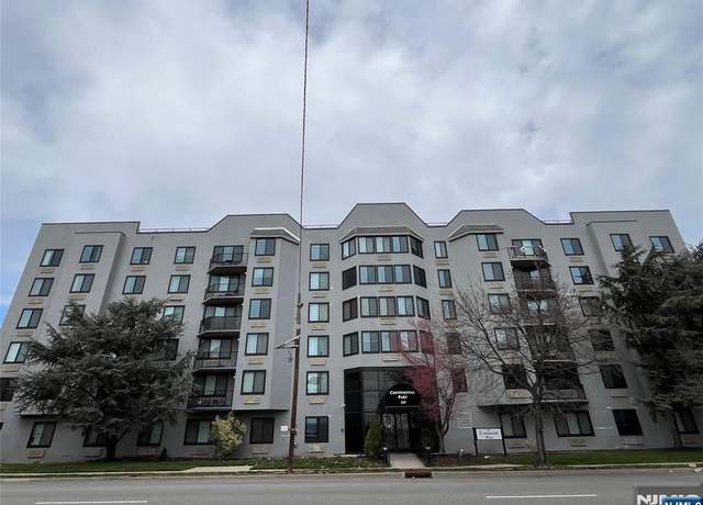 Property at 115 Polifly Rd Unit 4C, Hackensack, NJ 07601, 1 bed, 1.5 baths
