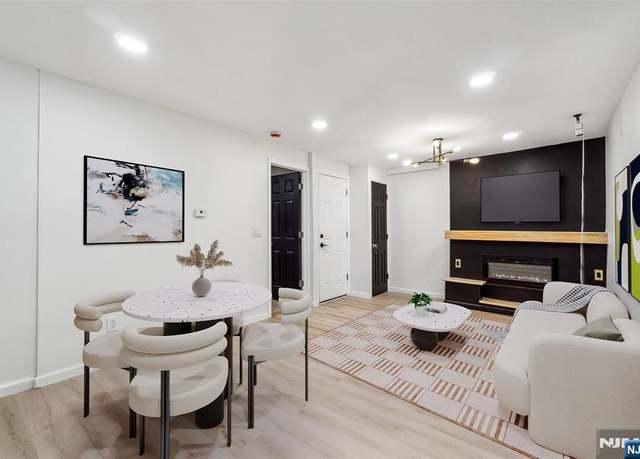 Property at 176B Parker, Newark, NJ 07104, 6 beds, 2 baths