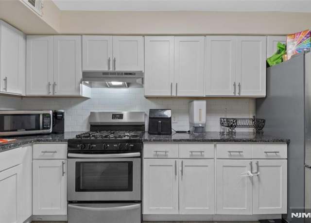 Property at 786-802 Summer Unit B2, Newark, NJ 07104, 2 beds, 1 bath