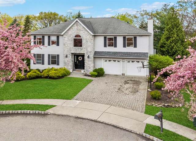 Property at 16 Dudley Ct, Wayne, NJ 07470, 5 beds, 3.5 baths