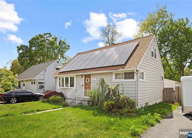 Property at 186 10th Ave, Hawthorne, NJ 07506, 4 beds, 2 baths