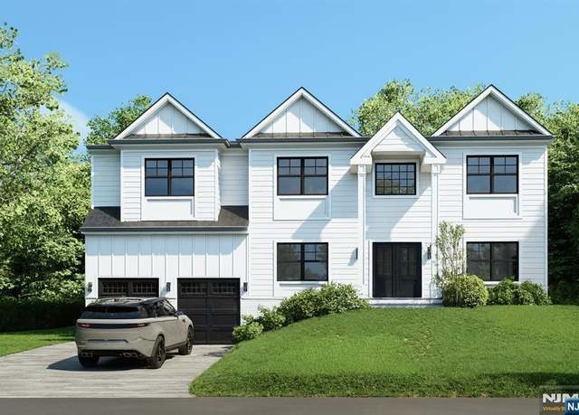 Property at 247 Gorden Dr, Paramus, NJ 07652, 5 beds, 6.5 baths
