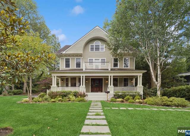 Property at 24 Westervelt Ave, Tenafly, NJ 07670, 4 beds, 4.5 baths