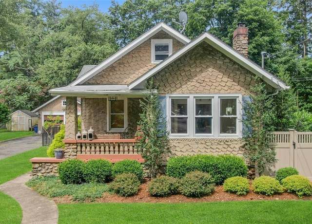 Property at 6 Ackerman Ave, Woodcliff Lake, NJ 07677, 2 beds, 1.5 baths