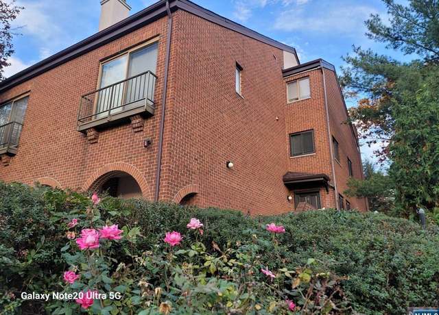 Property at 2 Lowell Ct, Teaneck, NJ 07666, 3 beds, 3 baths