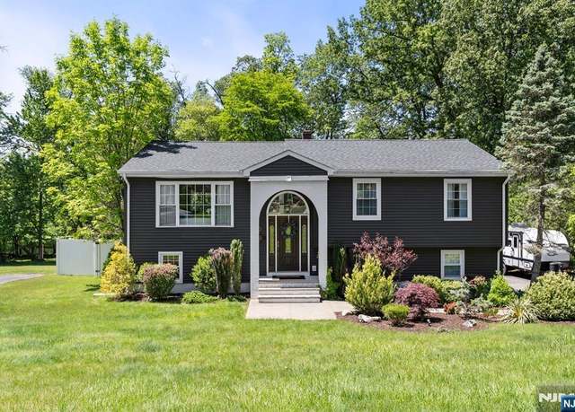 Property at 544 Jackson Ave, Twp Of Washington, NJ 07676, 4 beds, 3 baths