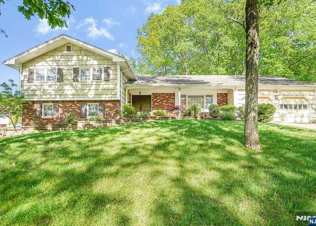 Property at 24 Eton Ct, Wayne, NJ 07470, 4 beds, 2.5 baths