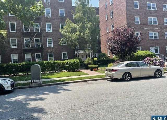 Property at 328 N Bridge Plz Unit 5B, Fort Lee, NJ 07024, 1 bed, 1 bath