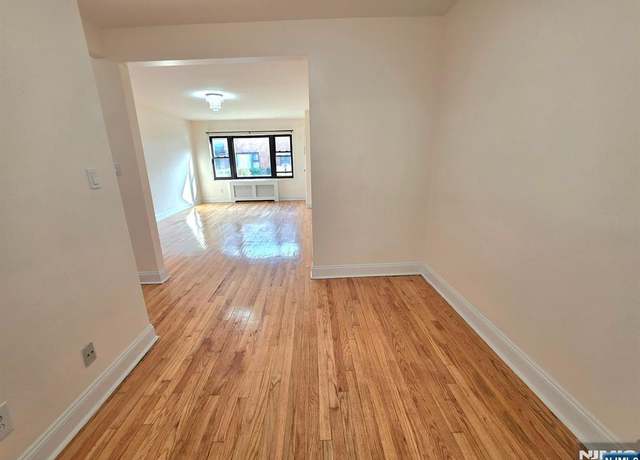 Property at 2173C N Central Rd Unit C, Fort Lee, NJ 07024, 2 beds, 1 bath