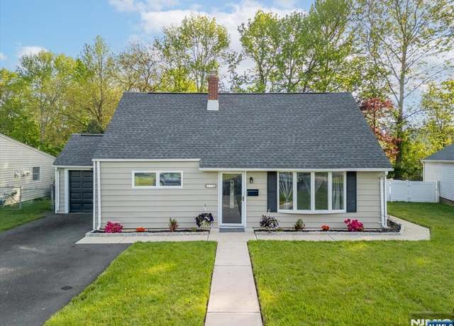 Property at 126 Donato Dr, Little Falls, NJ 07424, 4 beds, 1 bath