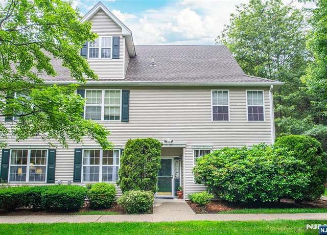 Property at 283 Winthrop Dr, Butler Borough, NJ 07405, 2 beds, 2 baths