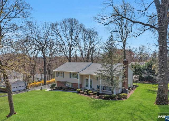 Property at 573 Dorchester Dr, River Vale, NJ 07675, 4 beds, 2.5 baths
