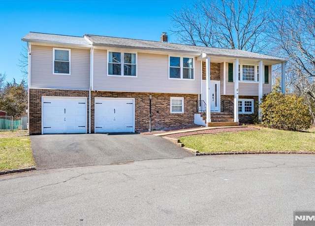 Property at 16 Huntsman Ln, Hillsborough, NJ 08844, 4 beds, 3 baths