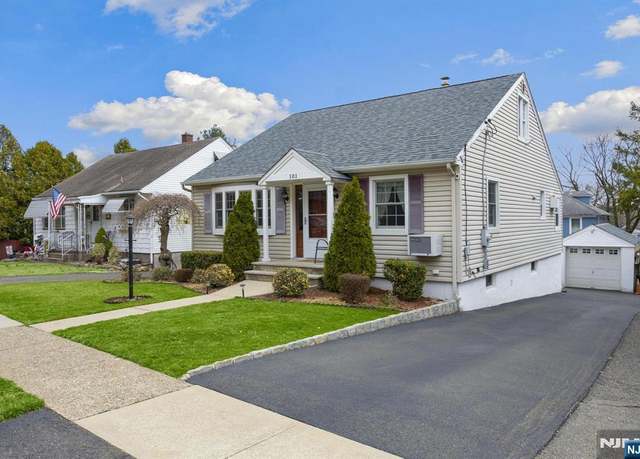 Property at 101 Pasadena Pl, Hawthorne, NJ 07506, 4 beds, 1.5 baths