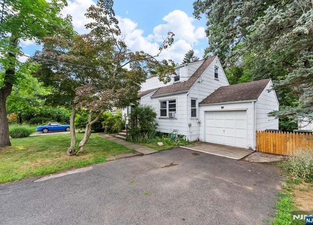 Property at 305 E Main St, Bergenfield, NJ 07621, 2 beds, 3 baths