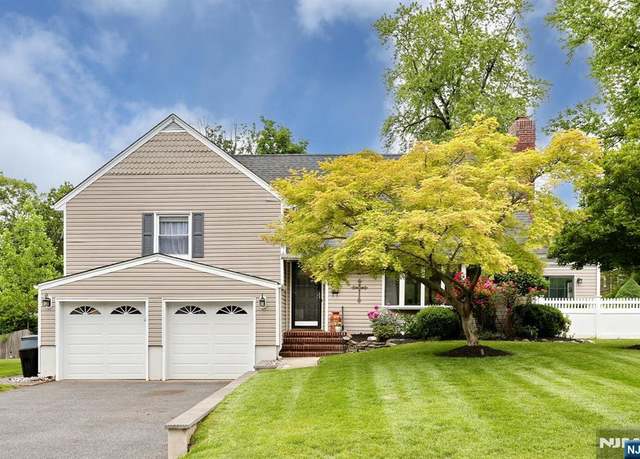 Property at 34 Blish Pl, Dumont, NJ 07628, 3 beds, 3 baths