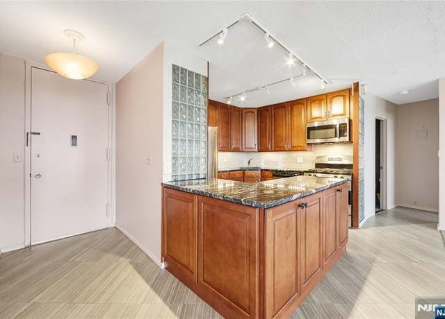 Property at 555 North Ave Unit 24N, Fort Lee, NJ 07024, 1 bed, 2 baths