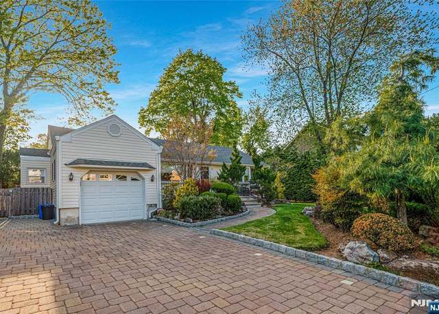 Property at 31 Clark St, Cresskill, NJ 07626, 3 beds, 2 baths