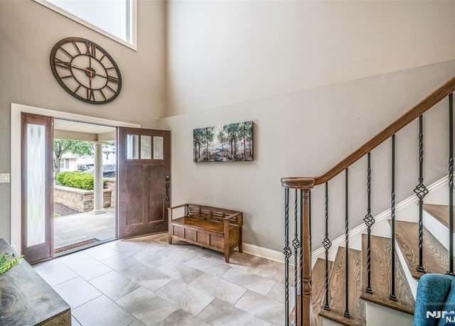 Property at 535 Washington St, Carlstadt, NJ 07072, 3 beds, 2.5 baths