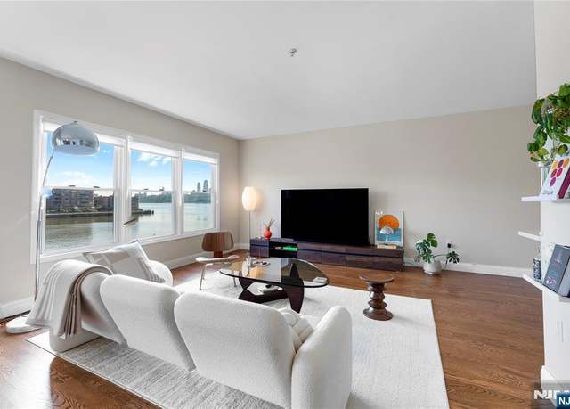 Property at 250 The Promenade, Edgewater, NJ 07020, 2 beds, 2 baths