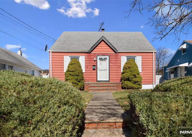 Property at 355 Chamberlain Ave, Paterson, NJ 07502, 3 beds, 2 baths