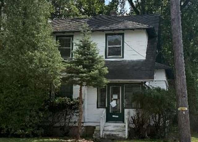 Property at 43 Mill St, Westwood, NJ 07675, 3 beds, 1 bath