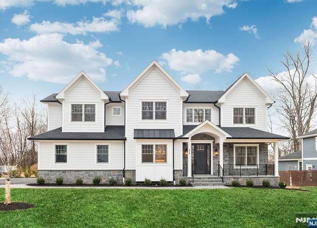 Property at 510 Lafayette Ave, Wyckoff, NJ 07481, 4 beds, 4.5 baths