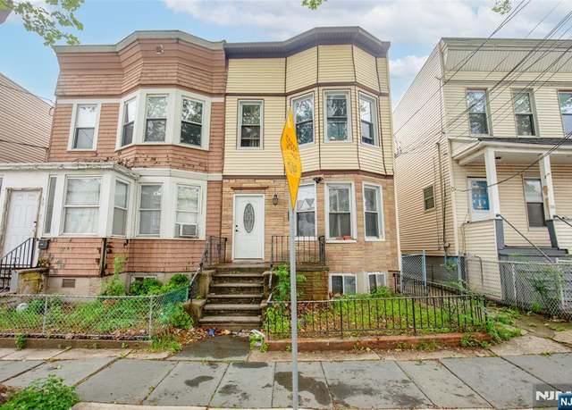 Property at 28 Clarke Ave, Jersey City, NJ 07304, 5 beds, 3 baths
