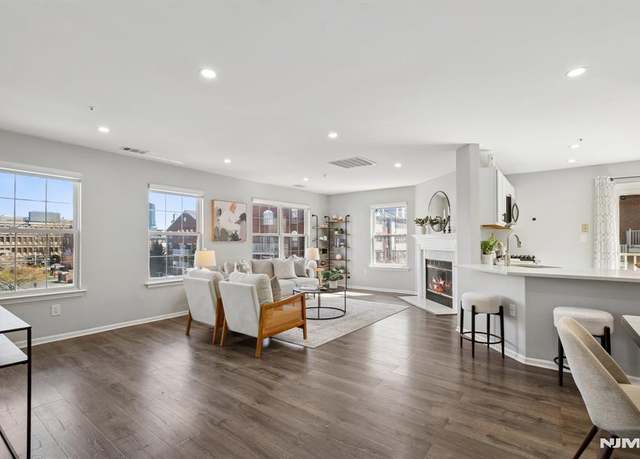 Property at 57 Cornerstone Ln, Newark, NJ 07103, 3 beds, 2.5 baths