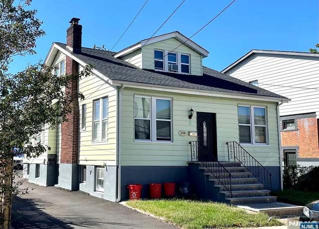 Property at 208 Wayne Ave, Cliffside Park, NJ 07010, 4 beds, 3 baths