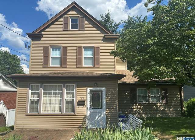 Property at 724 3rd St, Lyndhurst, NJ 07071, 3 beds, 2 baths