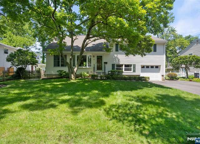 Property at 218 Hamilton Ave, Princeton, NJ 08540, 3 beds, 2 baths