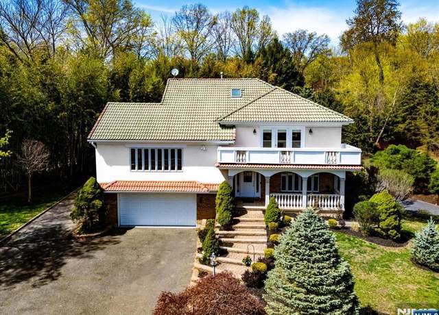 Property at 25 Harriot Ave, Harrington Park, NJ 07640, 4 beds, 3.5 baths