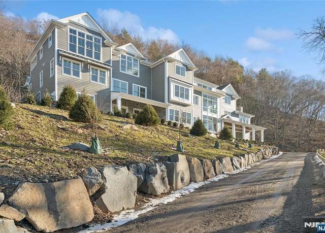 Property at 976 Scioto Dr, Franklin Lakes, NJ 07417, 5 beds, 7 baths