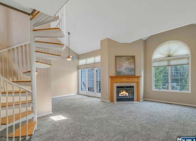 Property at 225 Cambridge Dr, Ramsey, NJ 07446, 2 beds, 2 baths