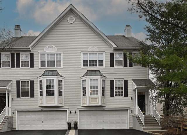 Property at 111 Warbler Dr, Wayne, NJ 07470, 3 beds, 2.5 baths