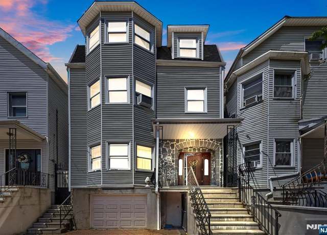 Property at 300 N 7th St, Newark, NJ 07107, 8 beds, 4 baths