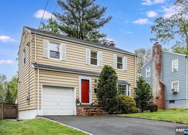 Property at 84 Linden Ave, Verona, NJ 07044, 3 beds, 1.5 baths