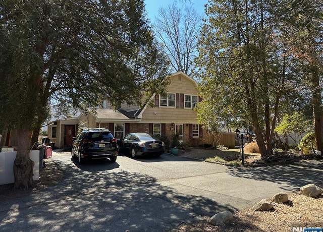 Property at 57A W Fairview Ave, Park Ridge, NJ 07645, 6 beds, 2 baths