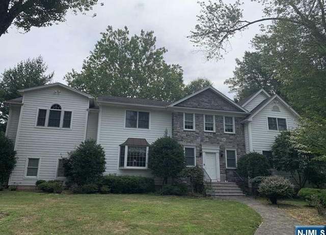 Property at 337 Franklin St, Haworth, NJ 07641, 5 beds, 5 baths