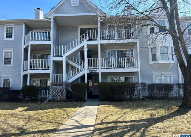 Property at 358 Cottonwood Way, Mahwah, NJ 07430, 2 beds, 2 baths