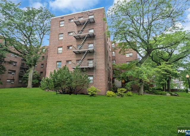Property at 500 Linwood Dr Unit 5H, Fort Lee, NJ 07024, 1 bath